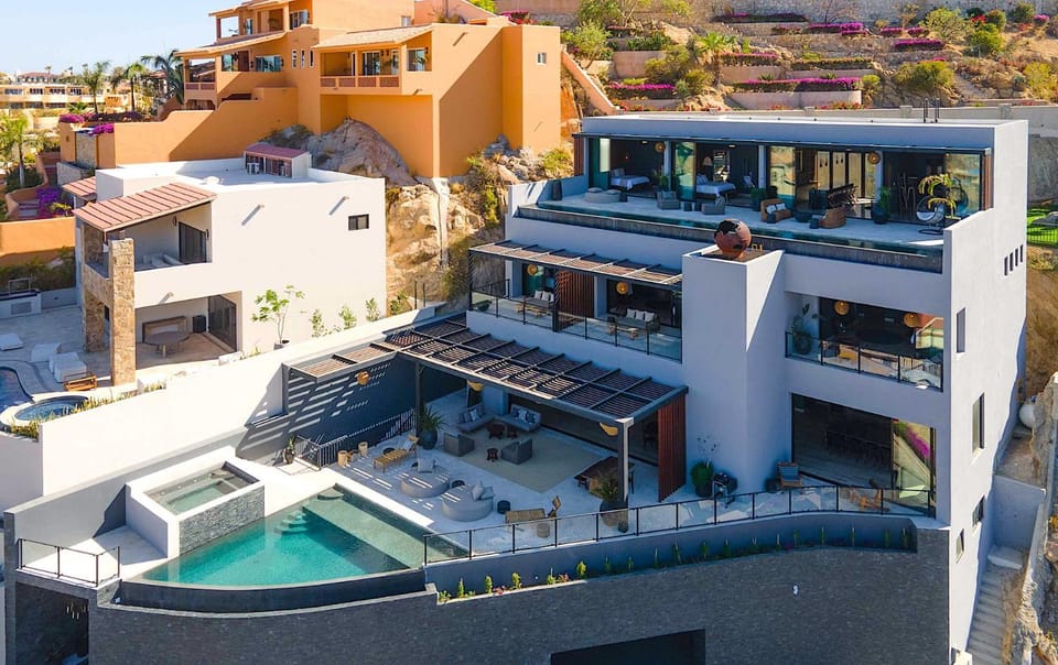 Lucia Noir Villa in Cabo San Lucas