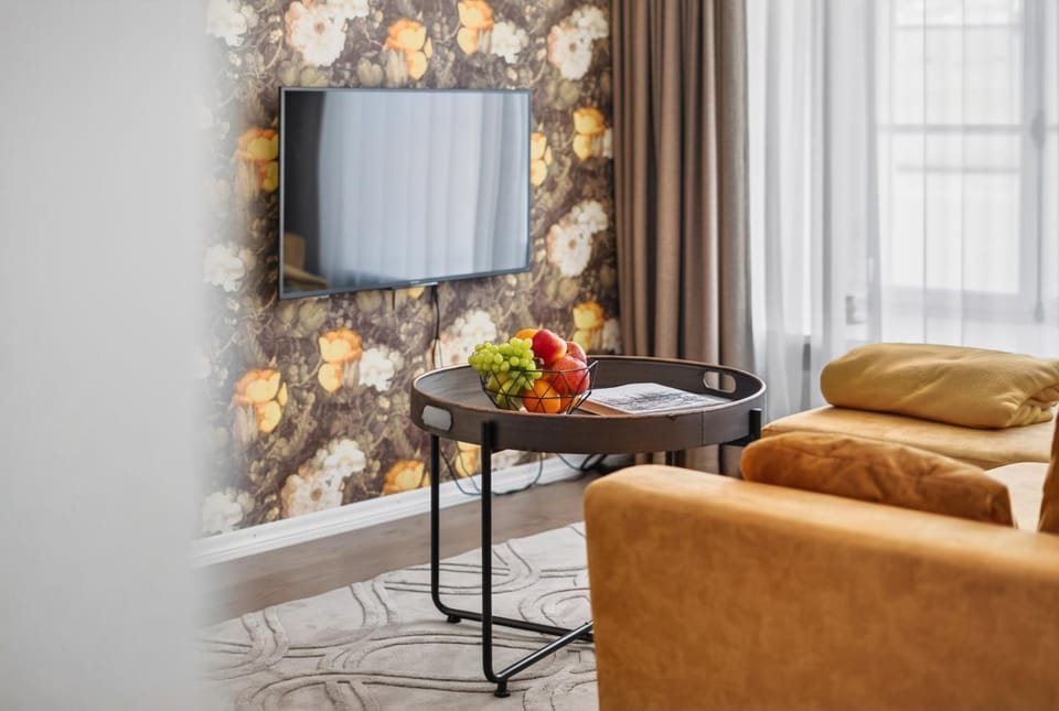 Old Town Luxury 2 Bedroom Suite 65 m2 on 3rd floor Apartment in Tallinn