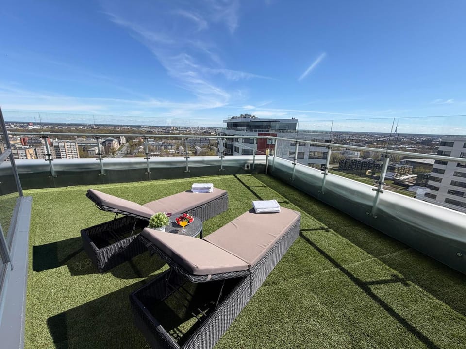 Exclusive Penthouse And SPA Apartment in Riga