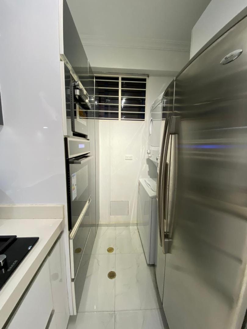 Apartamento Exclusivo Av Principal LECHERIA Apartment in Venezuela