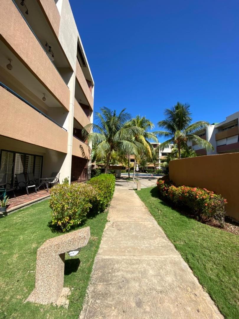 Apartamento Exclusivo Av Principal LECHERIA Apartment in Venezuela