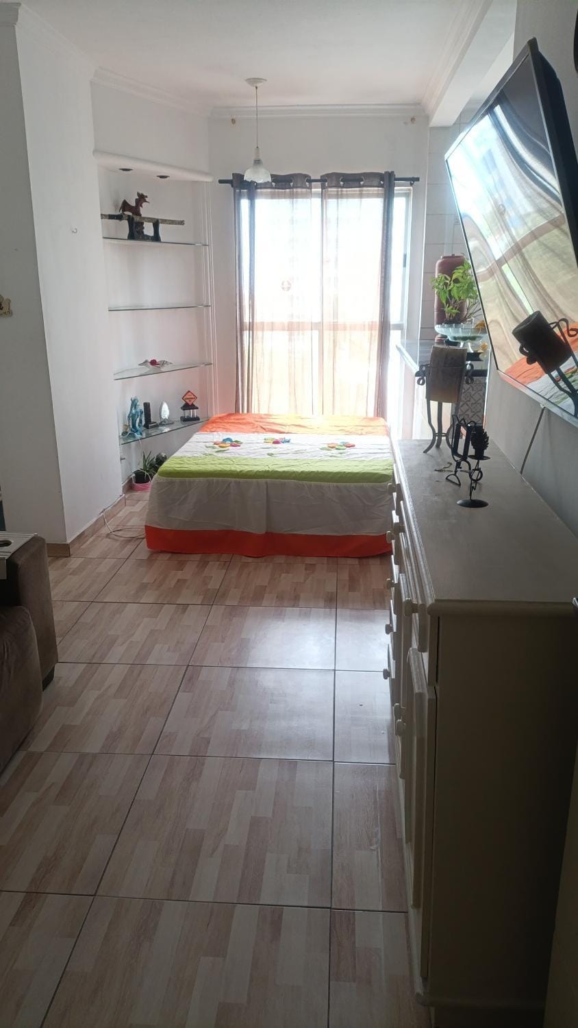 Bed, TV and multimedia, Photo of the whole room