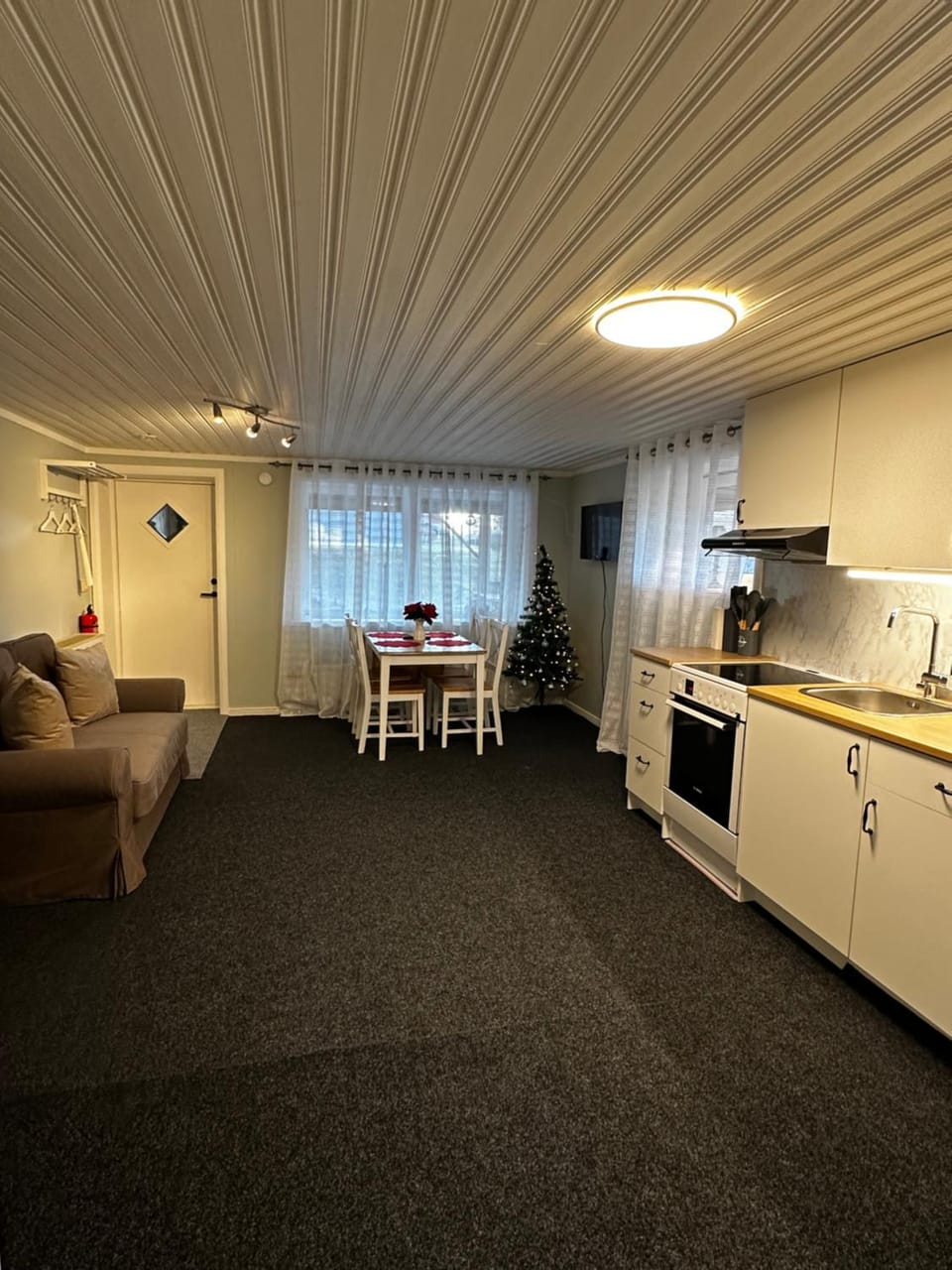 Living room, Dining area, kitchen
