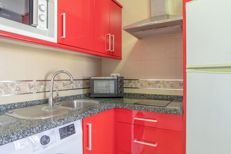 Kitchen or kitchenette, Living room