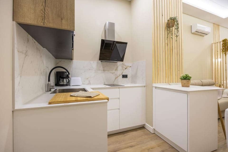 Kitchen or kitchenette, Living room