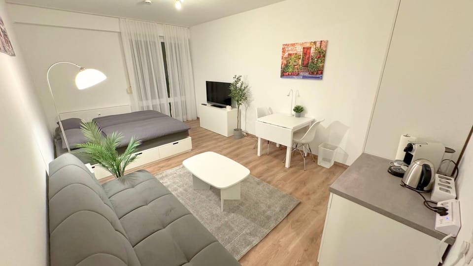Living room, Dining area, Bedroom