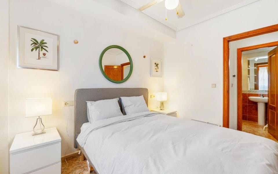 2-Bedroom Apartment with Solarium & Pool in Los Altos Apartment in Vega Baja del Segura