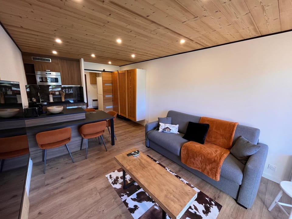 Property building, Living room
