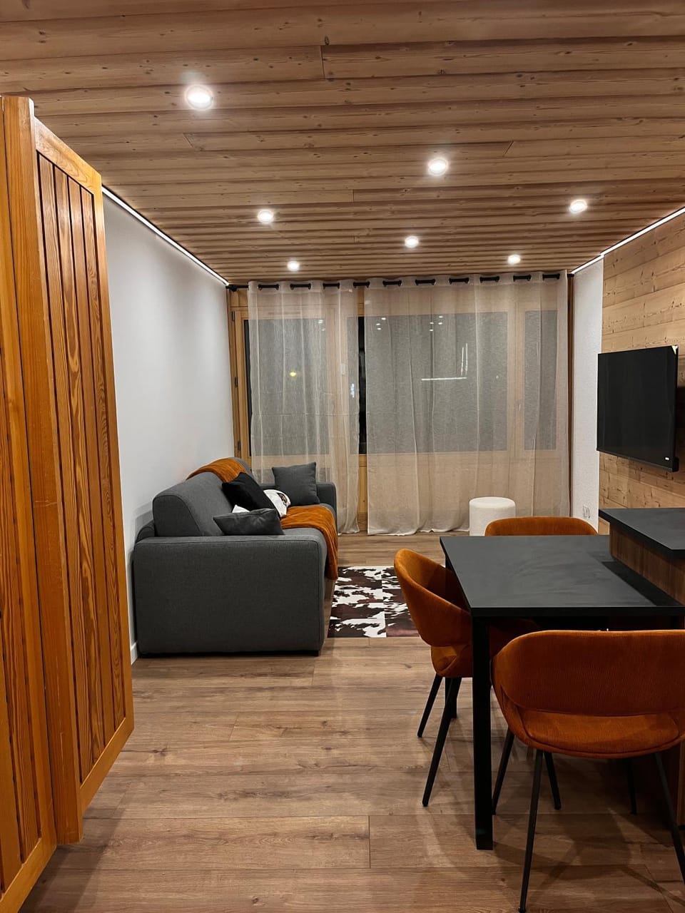 Property building, Living room