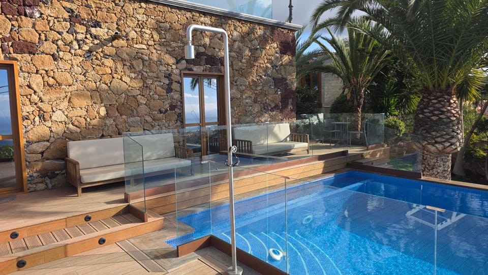 Patio, Swimming pool