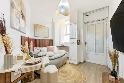 Paris City Center République AC Studio Apartment in Paris