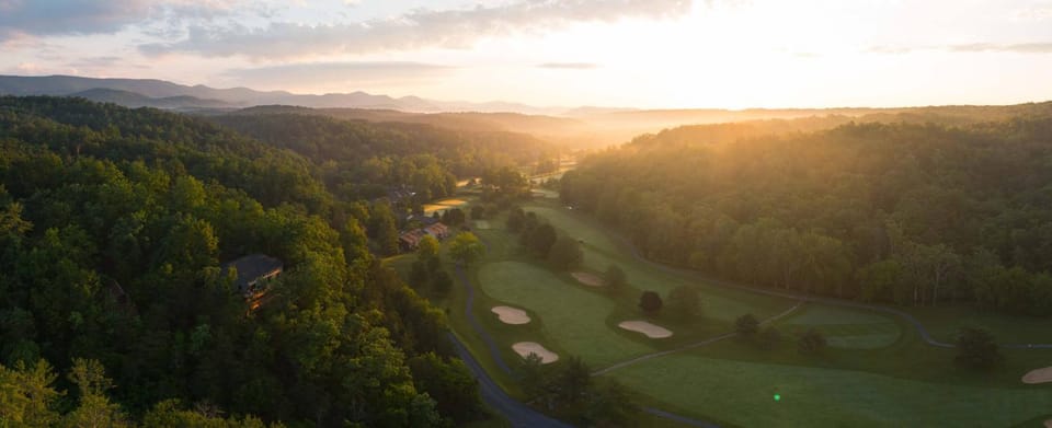 Nearby landmark, Golfcourse