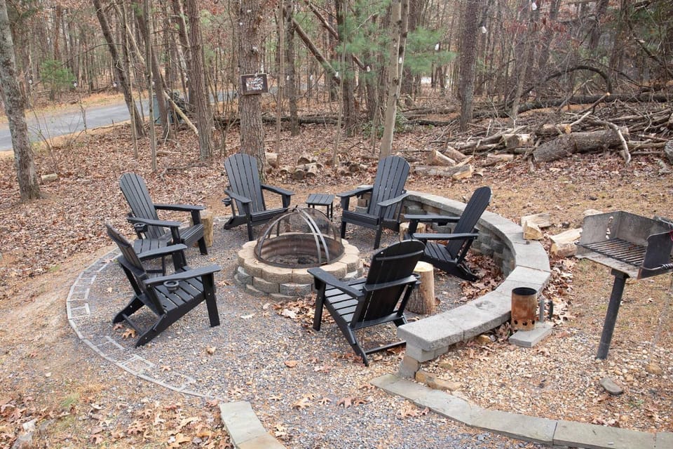 BBQ facilities, Seating area, fireplace