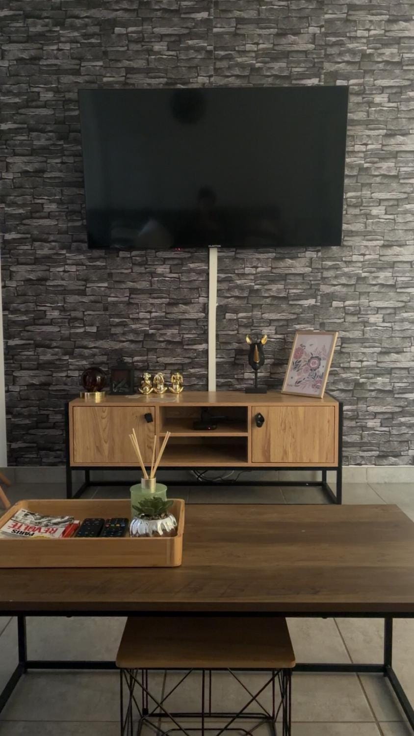 Studio avec jardin terrasse et parking privé Apartment in Caen