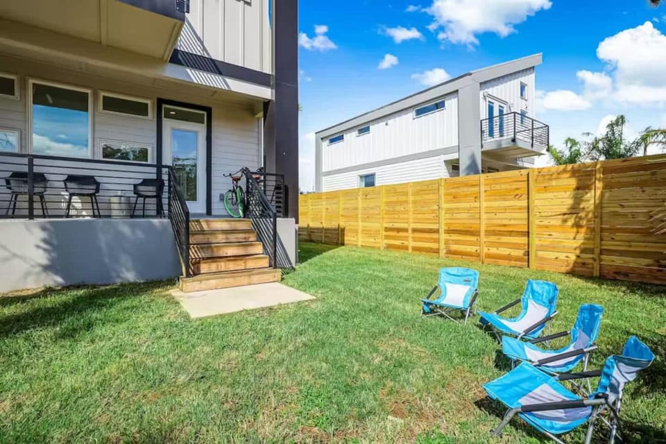 Stylish Lincolnville Home Minutes from Downtown & Beaches Pet Friendly Fenced Back Yard House in Saint Augustine