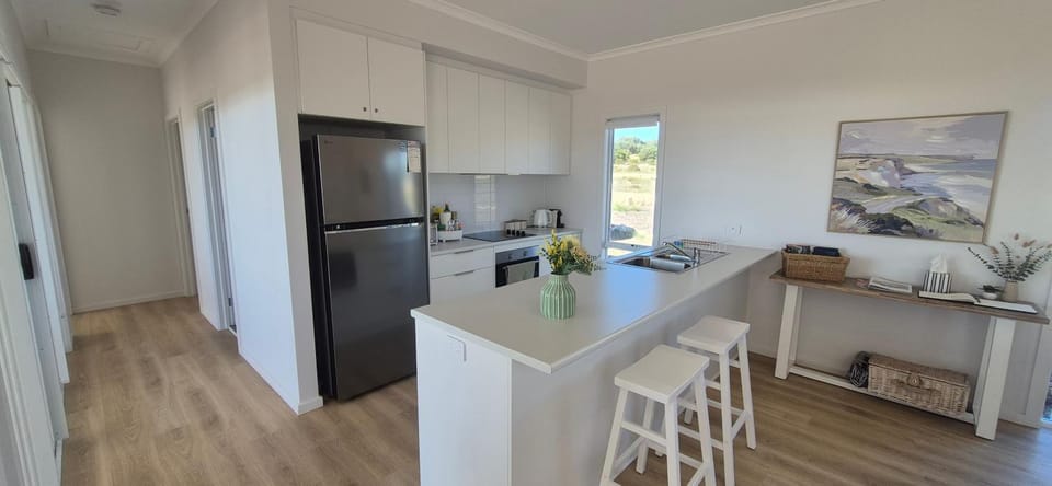 Pelican Lagoon Retreat House in South Australia