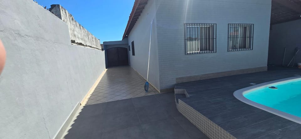 Casa com piscina House in Itanhaém