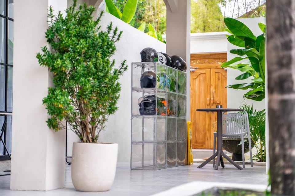 Le Jardin CoLiving B6 - Upscale Apt, Canggu center Bed and Breakfast in North Kuta
