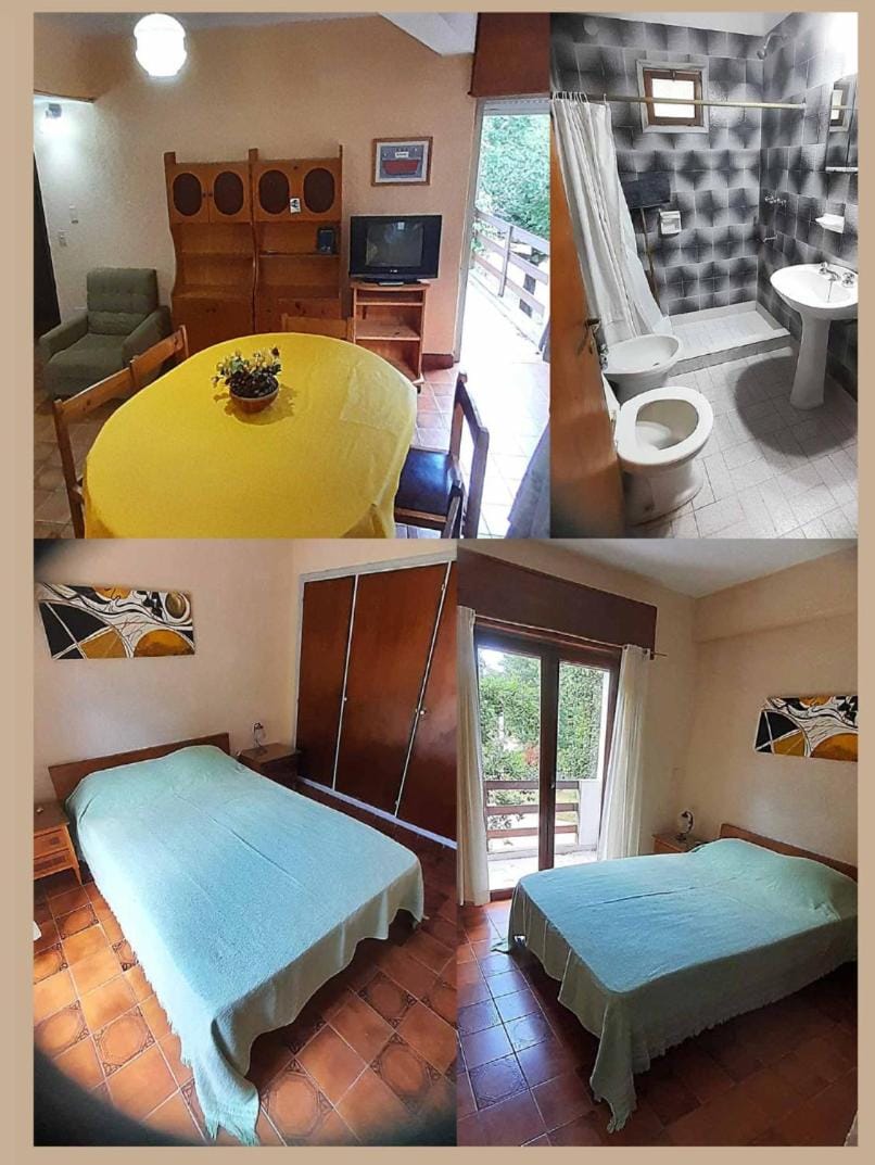 Bed, Bathroom