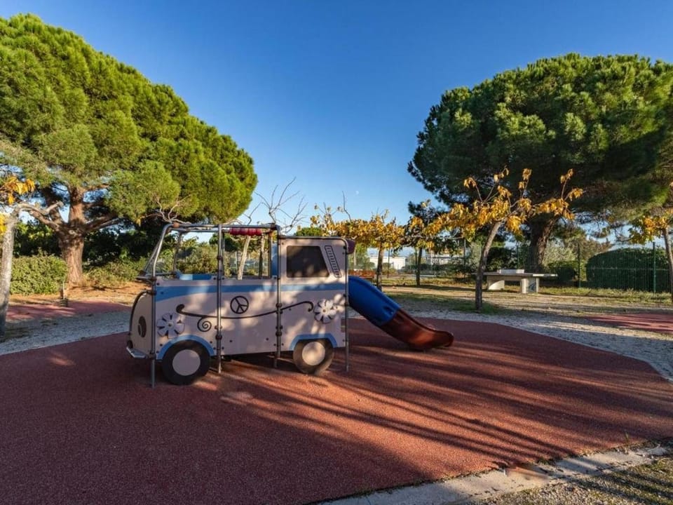 Studio avec terrasse et accès plage - FR-1-816-36 Apartment in Bormes-les-Mimosas