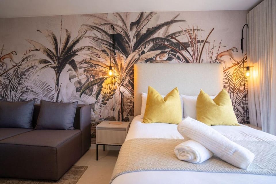 Cozy Luxe Retreat Stylish 2 Sleeper Apartment Apartment in KwaZulu-Natal