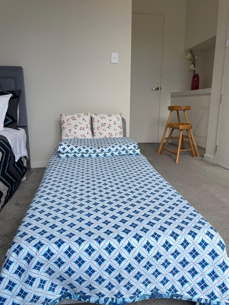 Luxury-Stunning views-Modern Private Kitchen and Bath Bed and Breakfast in Auckland