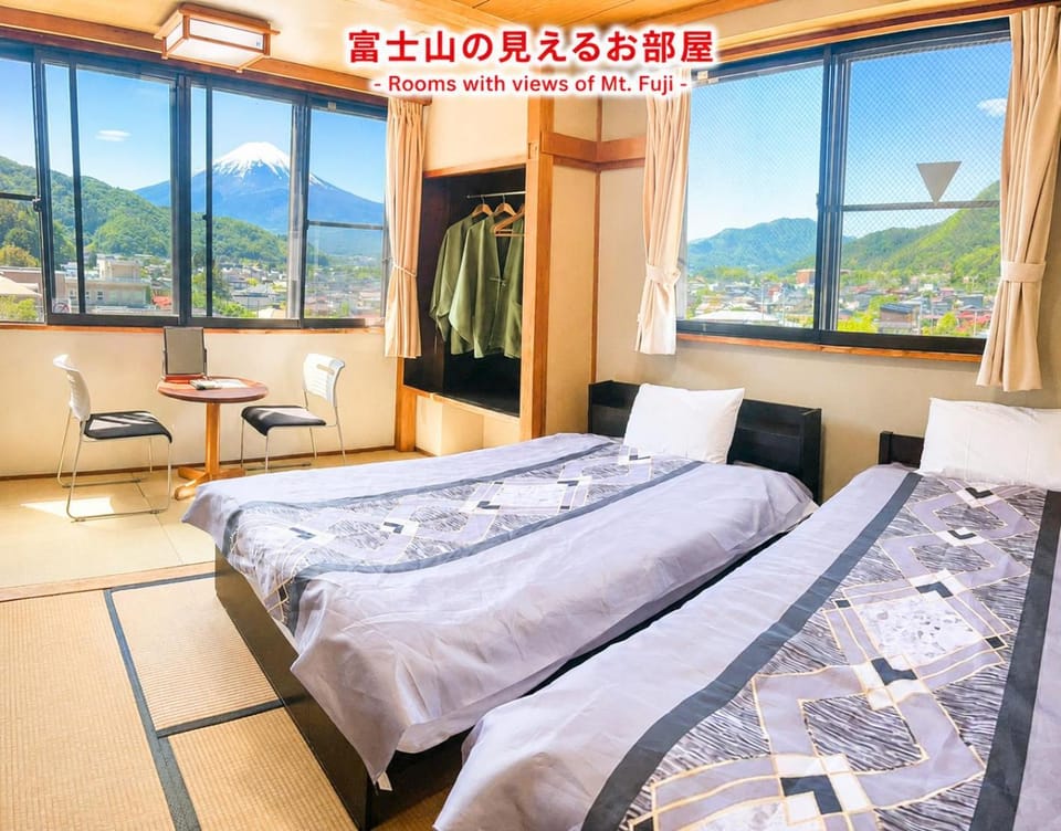 Natural landscape, View (from property/room), Photo of the whole room, Bedroom, Mountain view, furniture, heating, storage, air conditioner