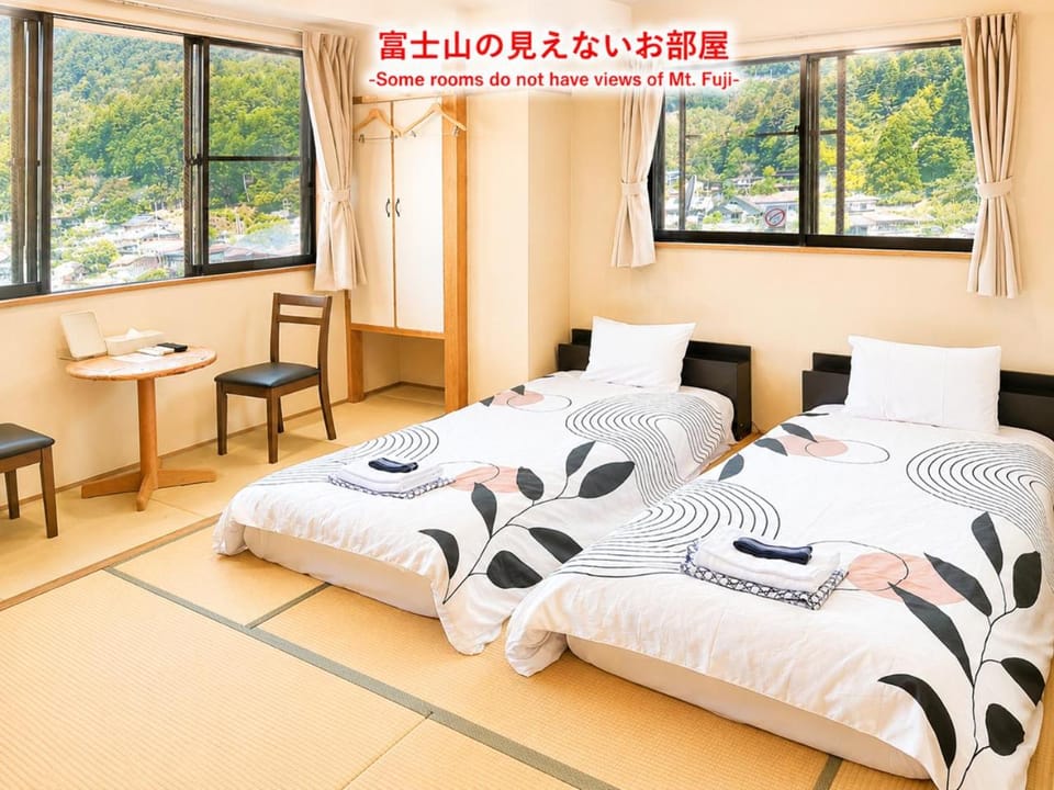 View (from property/room), Photo of the whole room, Bedroom, furniture, heating, storage, towels, air conditioner