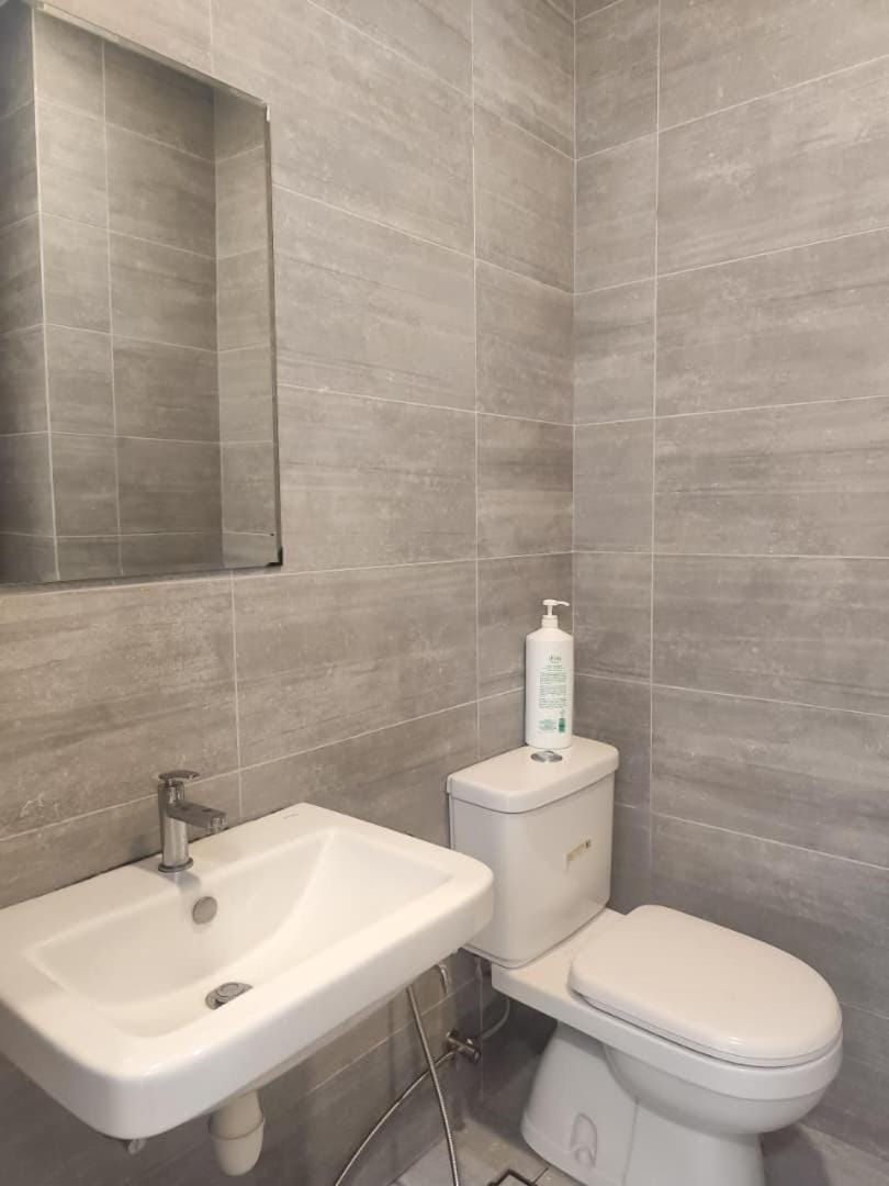 Riverine Resort Diamond, 7A 4Pax Apartment in Kuching