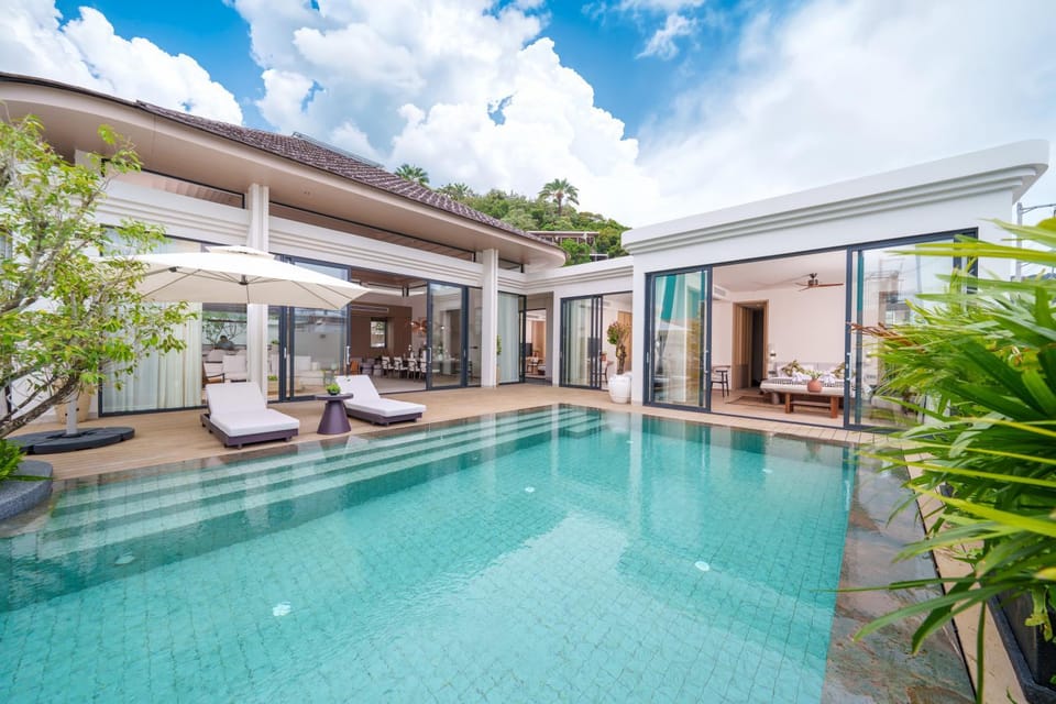 Property building, Swimming pool