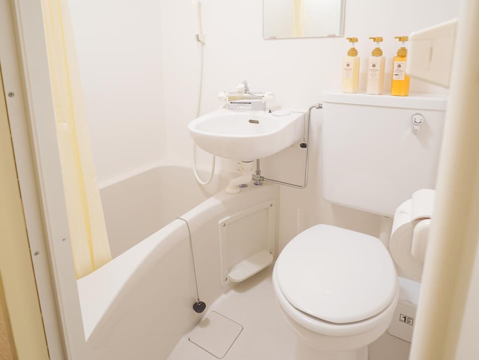 Toilet, Bath