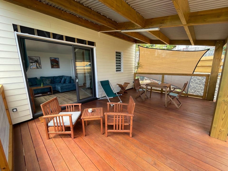 Bungalow grand T2 saint leu House in Saint-Leu
