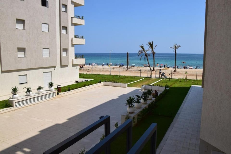Garden, View (from property/room), Balcony/Terrace, Beach, Sea view