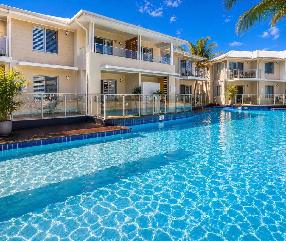 Balcony/Terrace, Balcony/Terrace, Pool view, Swimming pool