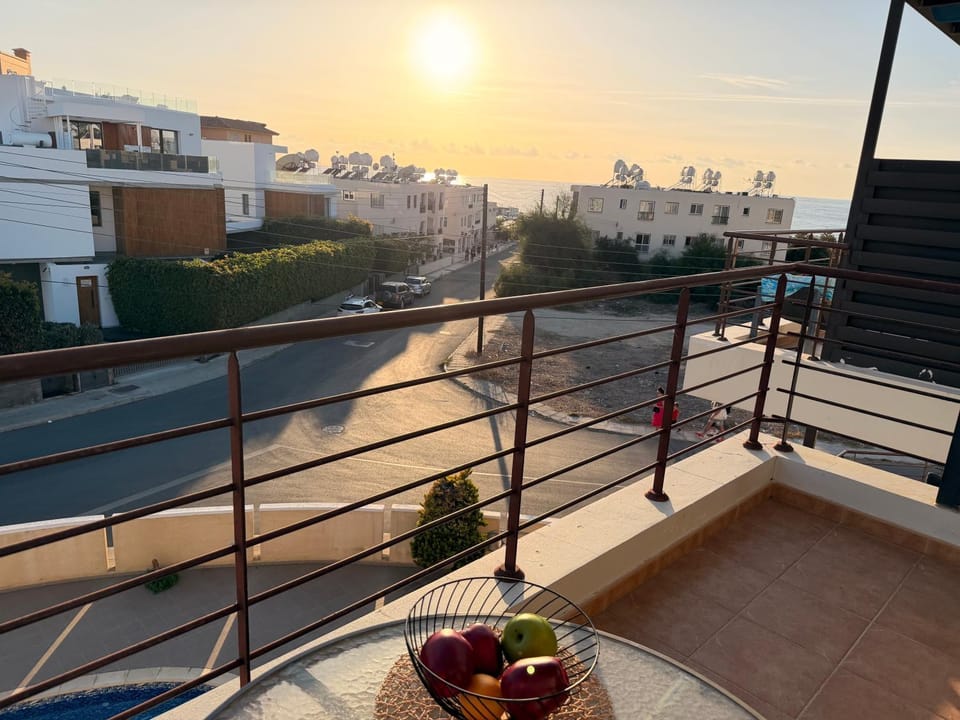 Property building, Patio, Day, Neighbourhood, Natural landscape, View (from property/room), Balcony/Terrace, Balcony/Terrace, Food and drinks, Beach, Beach, Sea view, Sea view, Sunrise