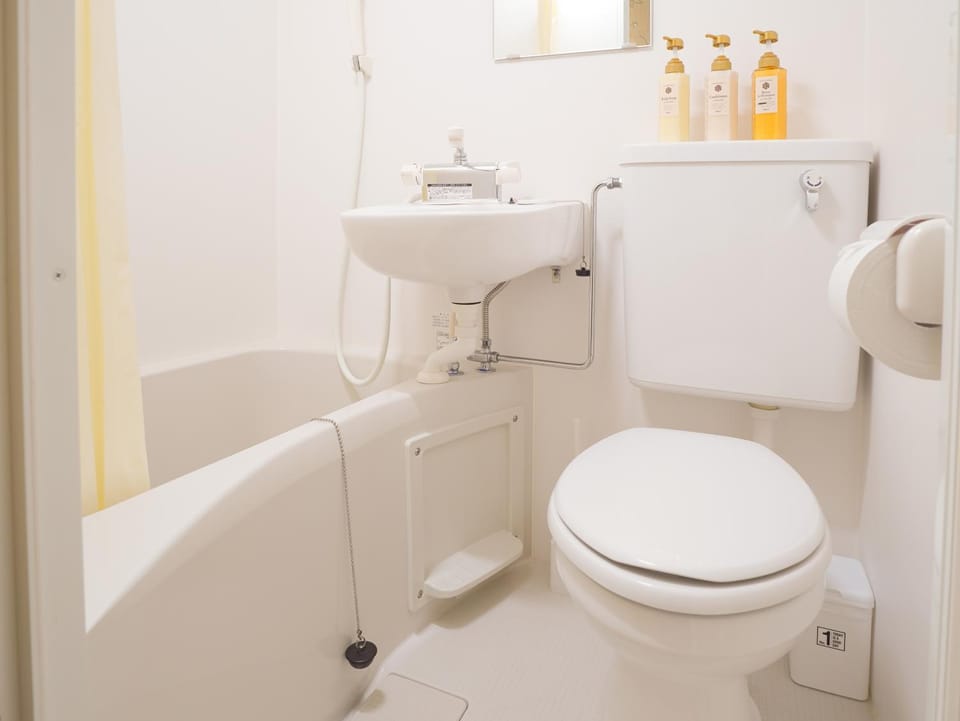 Toilet, Bath