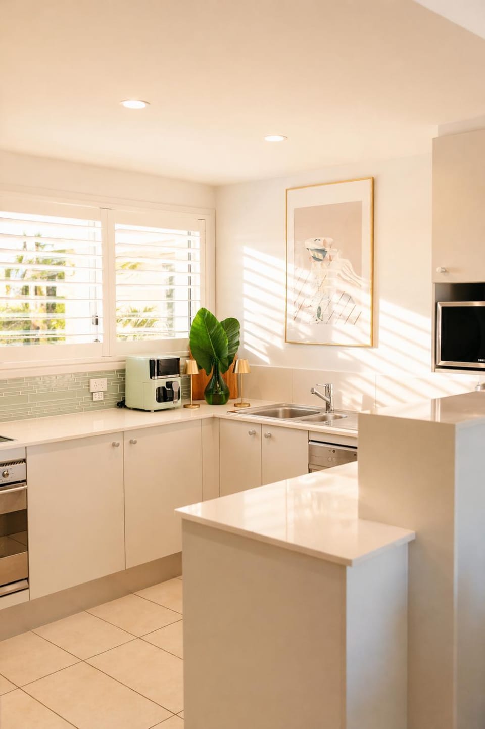 Kitchen or kitchenette, kitchen