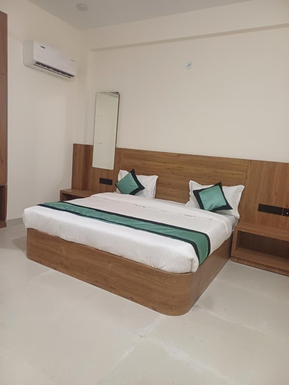 Bed, View (from property/room), Bedroom