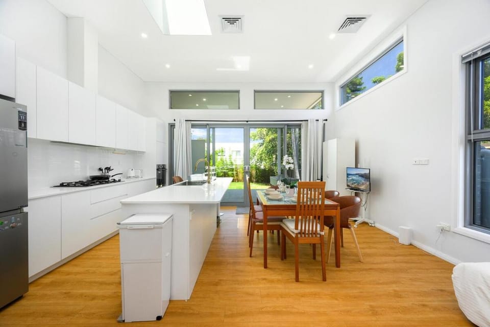 Modern Riverwood Home with Parking & Easy Access House in Sydney