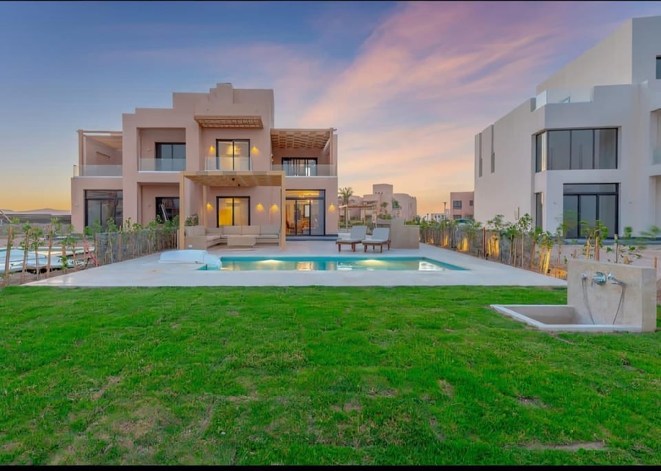 Ollystays Heated Pool 3BR Villa, Nanny Room! Ancient Hills Apartment in Hurghada