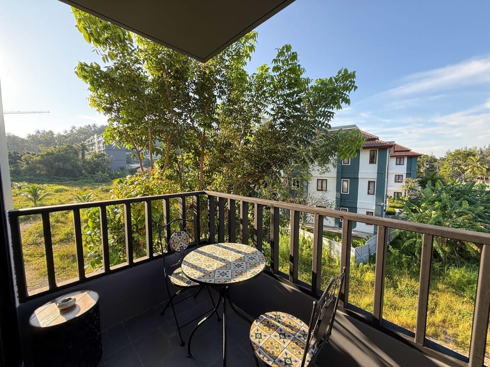 View (from property/room), Balcony/Terrace