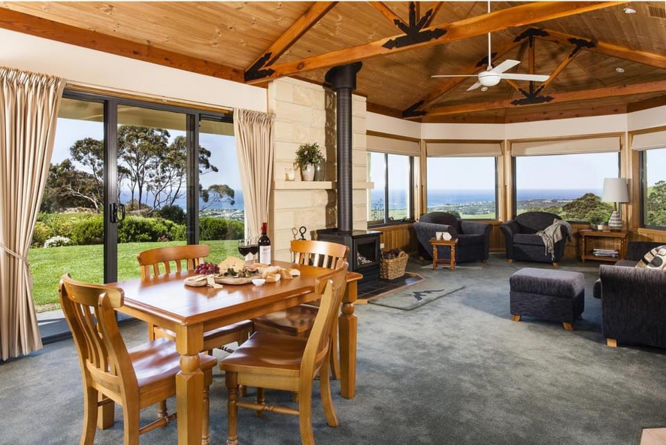 Glenoe Cottages Villa in Apollo Bay
