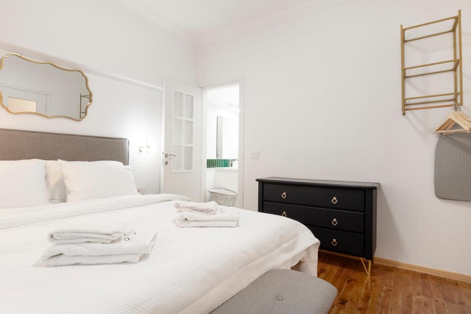 OTOTO Stylish Living at Afentouli 2A Apartment in Thessaloniki