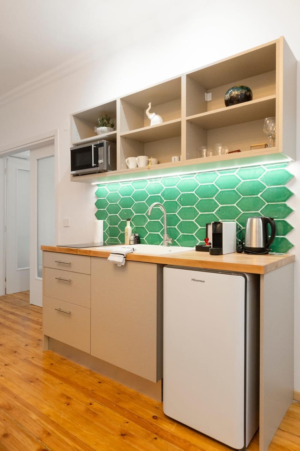 OTOTO Stylish Living at Afentouli 2A Apartment in Thessaloniki