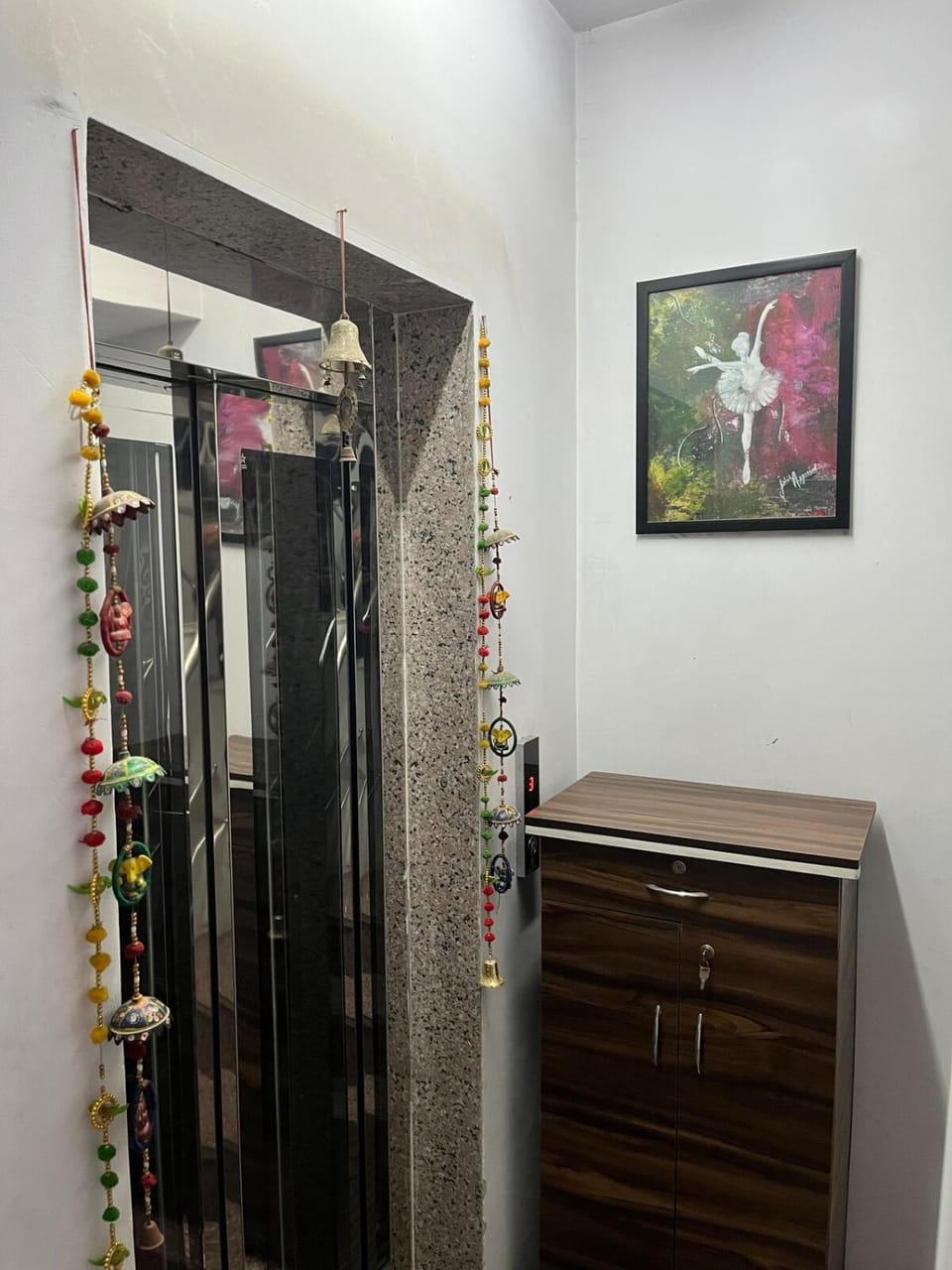 Just like your Home Apartment in Delhi