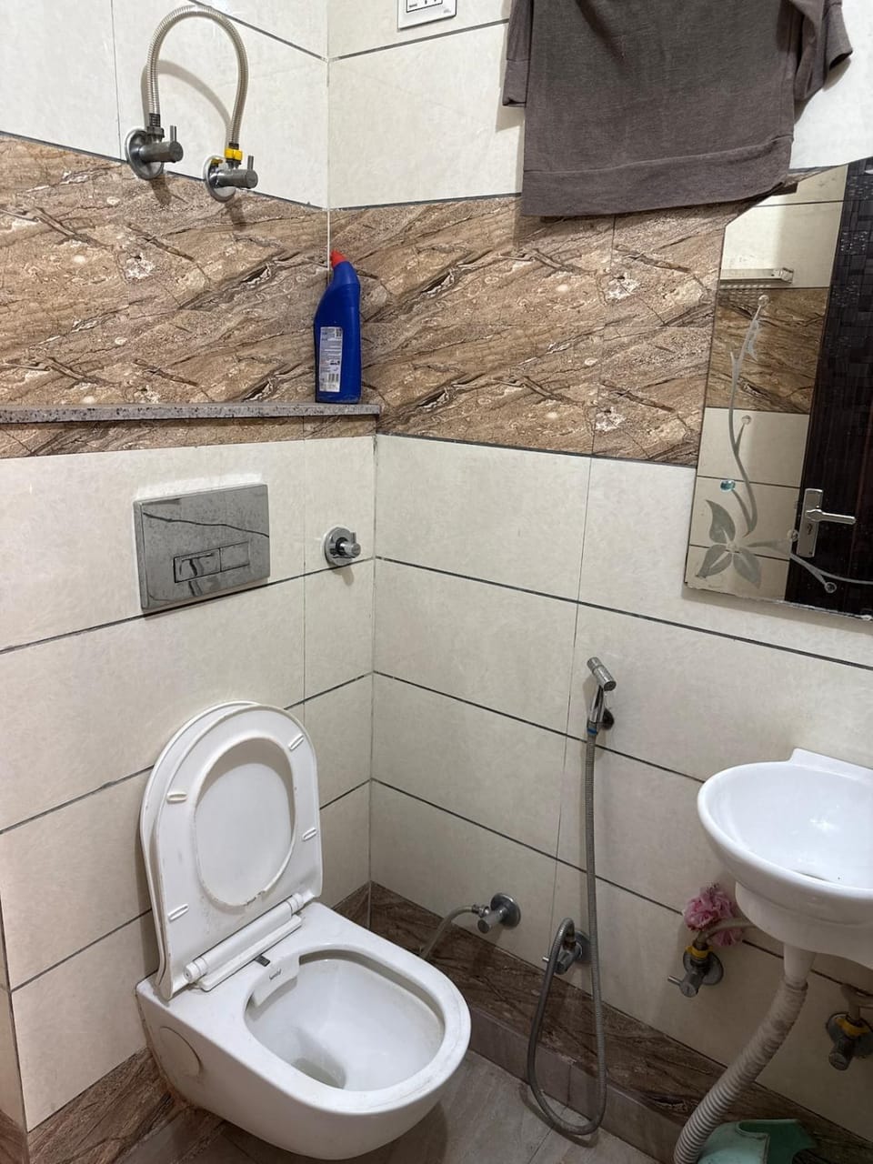 Just like your Home Apartment in Delhi