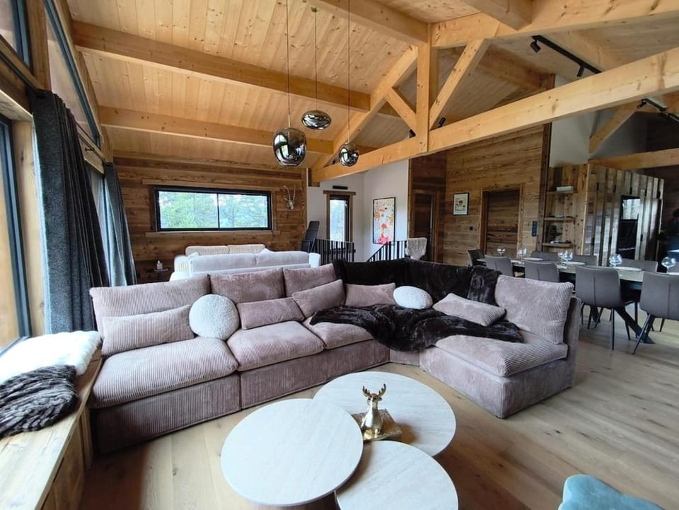 Living room, Seating area, Dining area