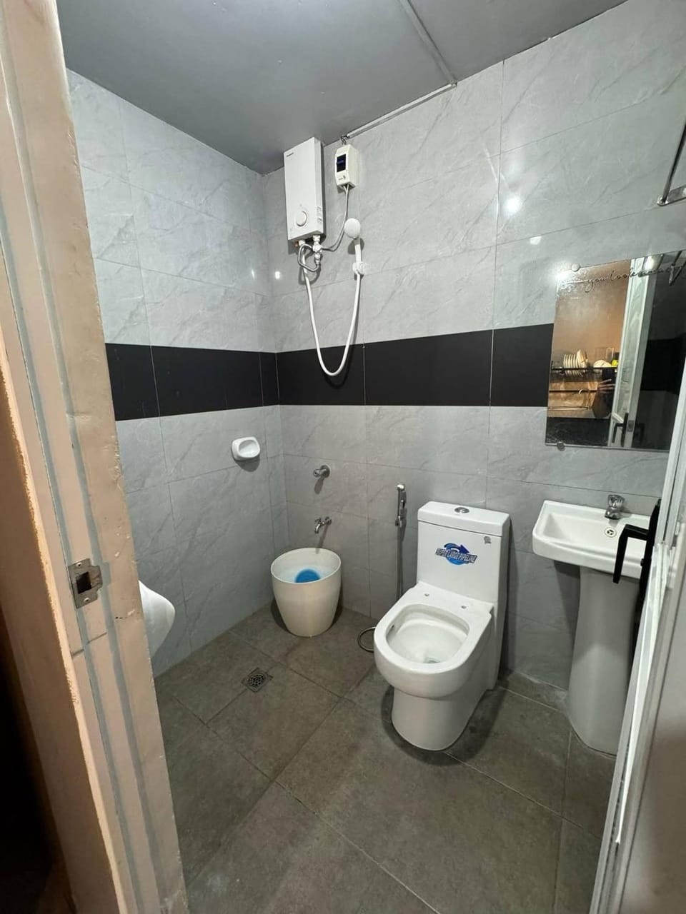 Shower, Toilet, Bathroom, bidet