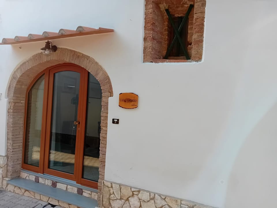 Facade/entrance, Day