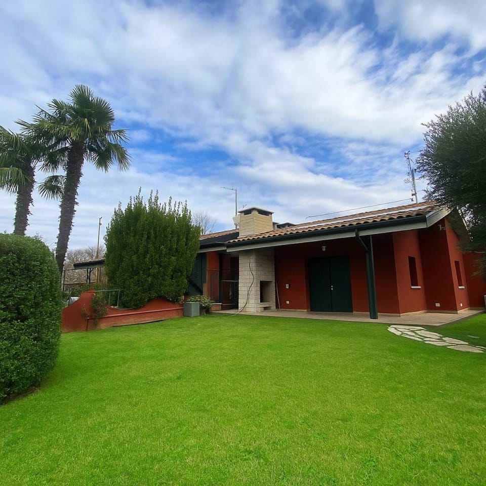 Property building, Garden, Garden view